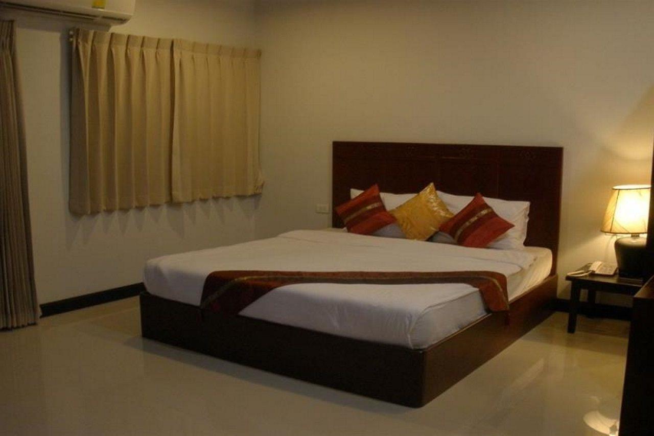 Ferienwohnung Nasa Mansion Phuket Exterior foto