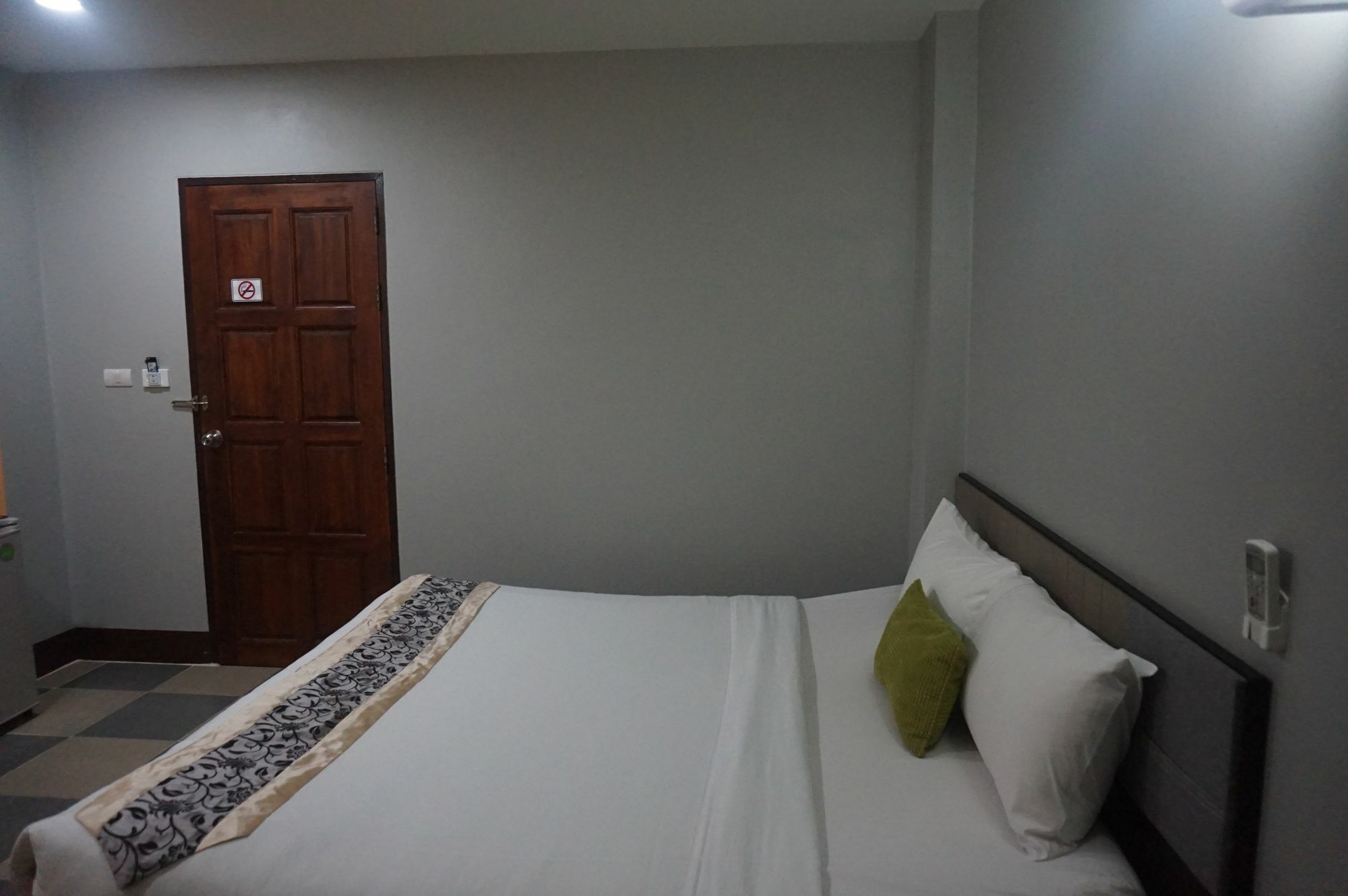 Ferienwohnung Nasa Mansion Phuket Exterior foto